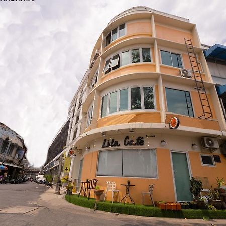 Oyo 969 Lida 1946 Hostel Банкок Екстериор снимка