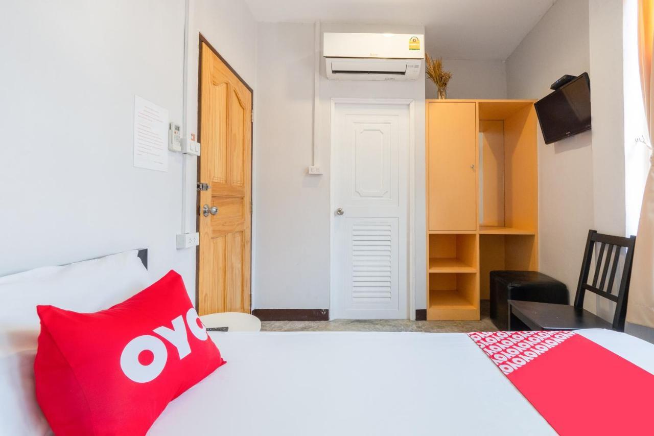 Oyo 969 Lida 1946 Hostel Банкок Екстериор снимка